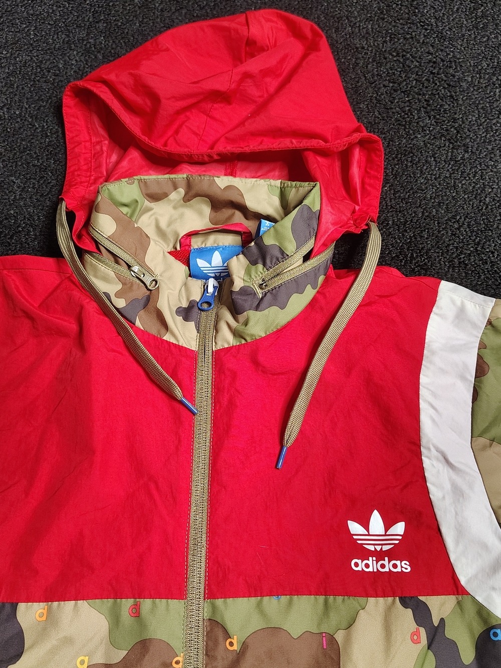Adidas Windbreaker Red Camo Hooded Originals Trefoil Streetwear Jacket Size XS
